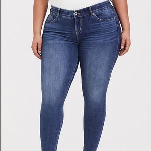 Torrid premium sculpt bombshell skinnyjean size20